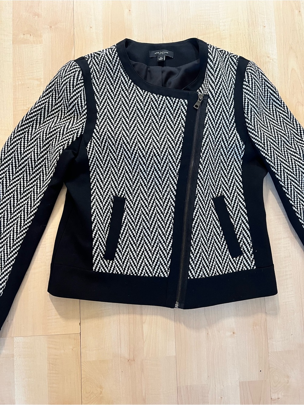 Ann Taylor Jacket Womens Size 6 Black White Herringbone Moto Blazer Coat Career - Picture 3 of 10